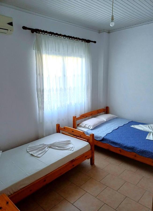 Poly'S House Apartment Nea Vrasna Bagian luar foto