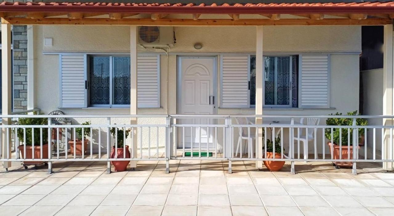 Poly'S House Apartment Nea Vrasna Bagian luar foto
